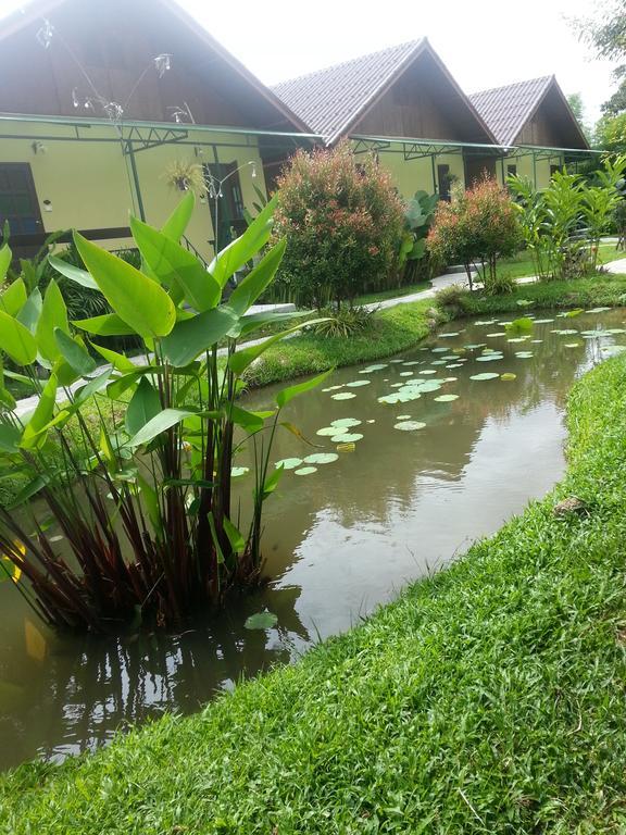 Ban Dalah Pai Hotel Exterior photo